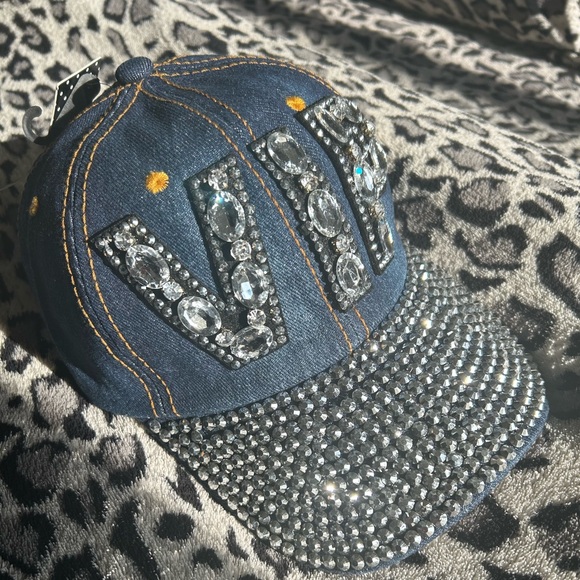 Y2K Rhinestone VIP Cap - Picture 4 of 7
